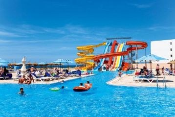 HotelMAGIC SKANES FAMILY 